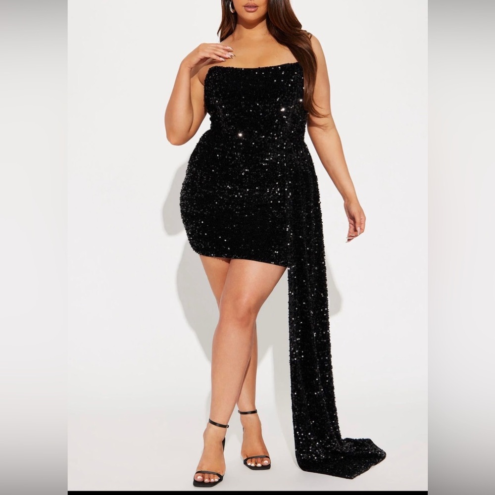 Short dress